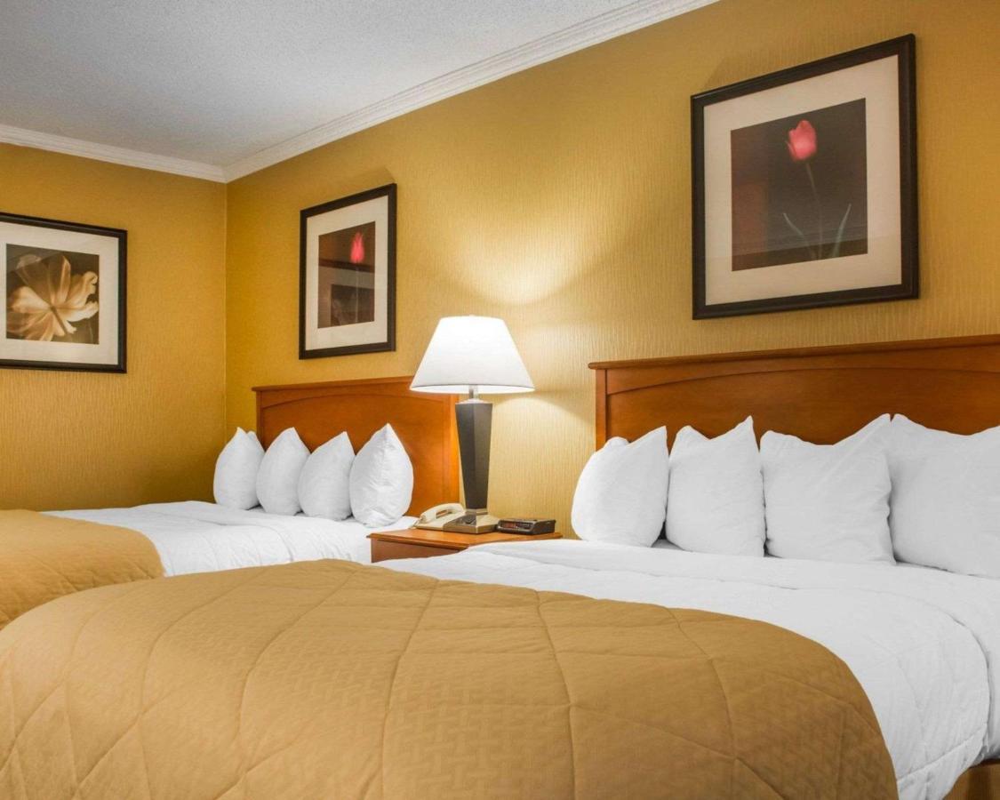 Clarion Hotel & Suites Riverfront Oswego Εξωτερικό φωτογραφία