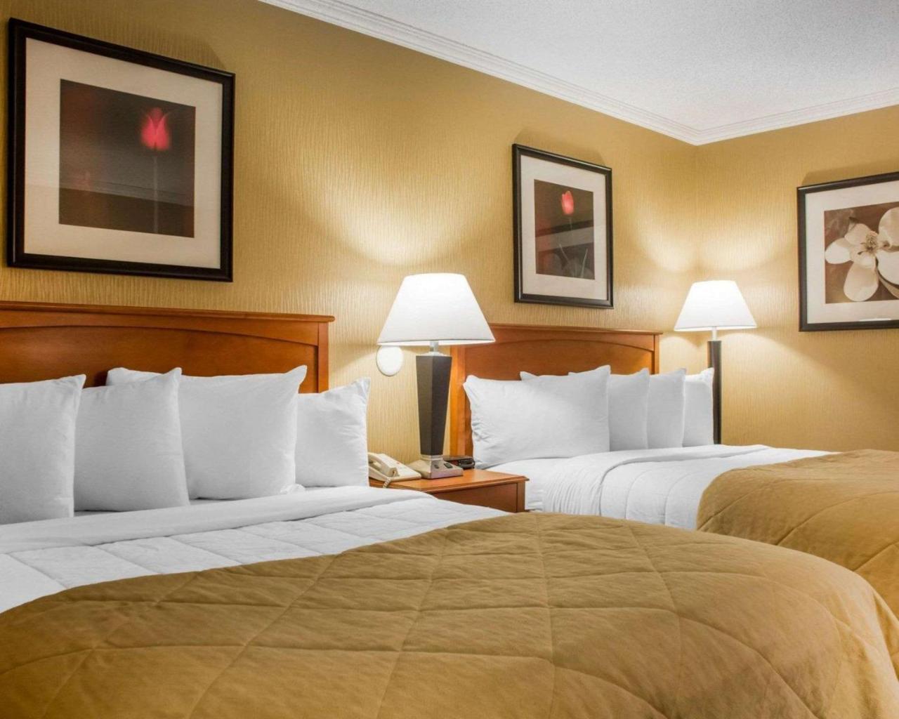 Clarion Hotel & Suites Riverfront Oswego Εξωτερικό φωτογραφία